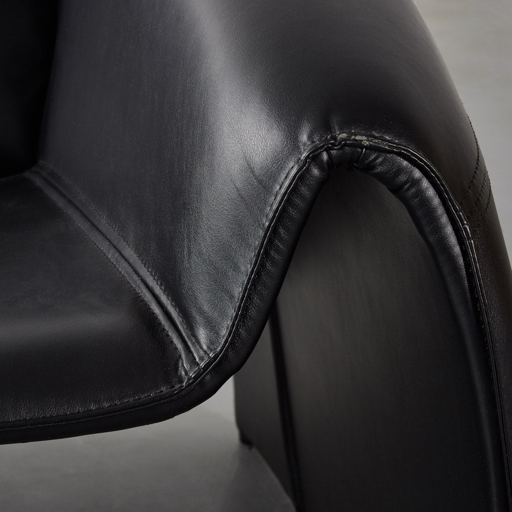 CHELSEA - Black Leather Lounge Chair – Wazo Furniture